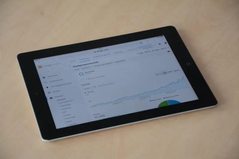 Six Months, Dozens of Sellers, One Big Question: What Actually Keeps a Marketplace Shop Alive?